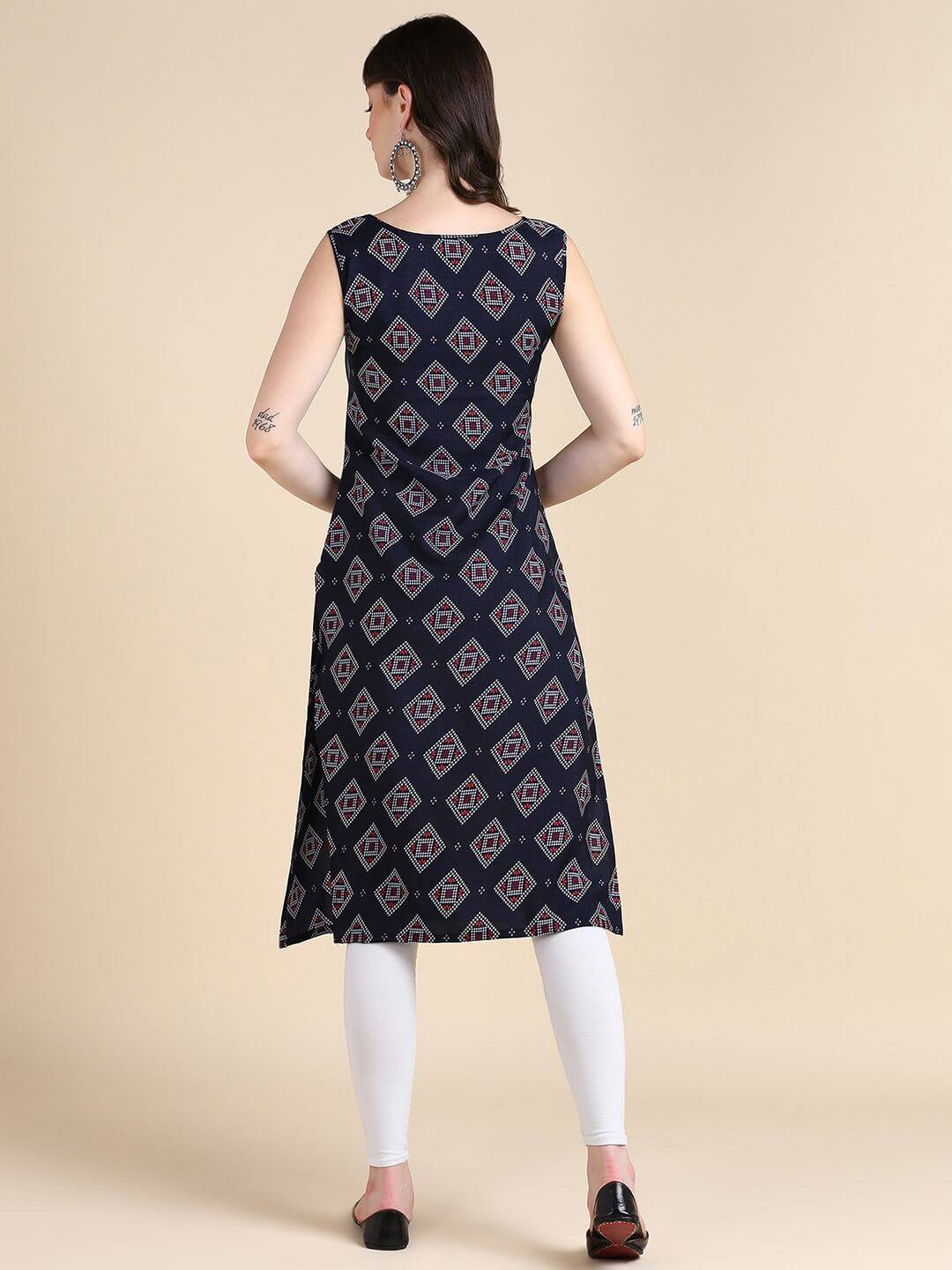 Women's Sleeveless Boat Neck Solid Casual Fancy Long Kurtis