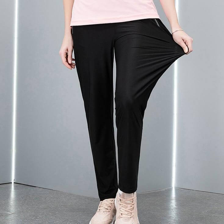 Women's Solid Lycra 4 Way Track Pant