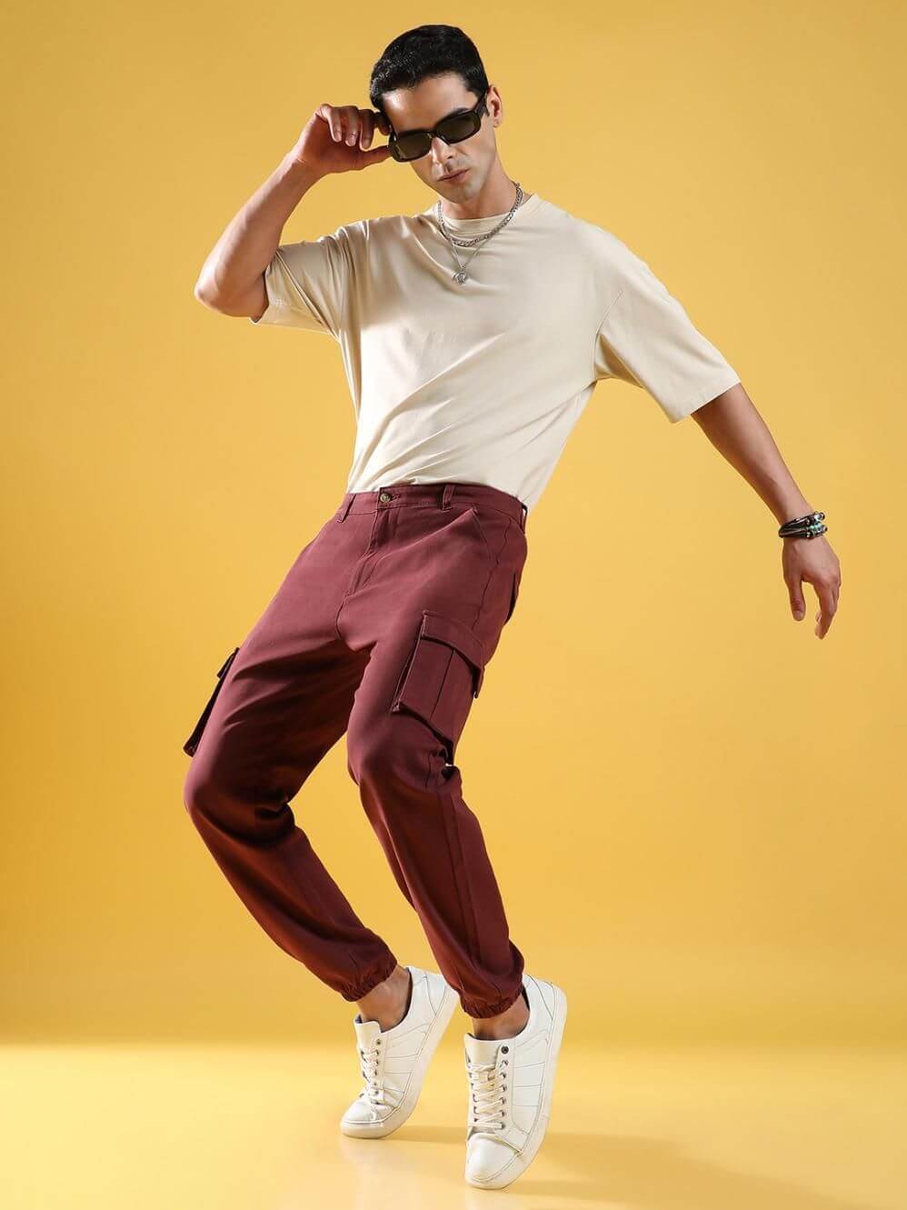 Campus Sutra Men's Poly Cotton Cuffed Hem Cargo Pant